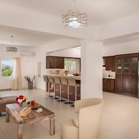 Villa Almyros 5 Bedroom Luxurious Close To The Georgioupoli