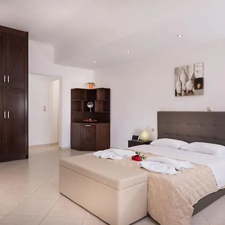 Almyros 5 Bedroom Luxurious Close To The Villa Georgioupoli